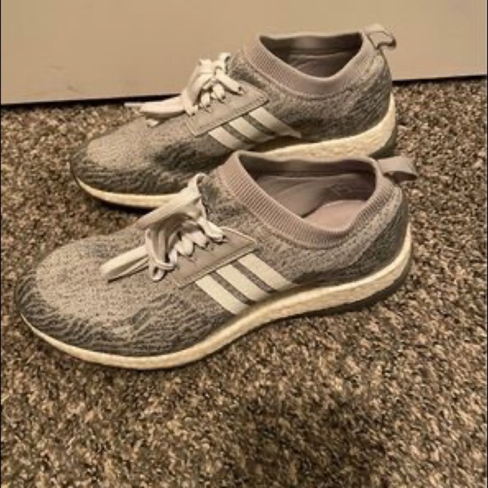 adidas ultraboost. size 7.